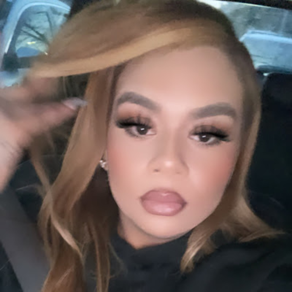 Meet your Posher, Alexandra